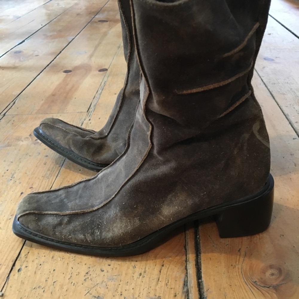 Boots brown suede